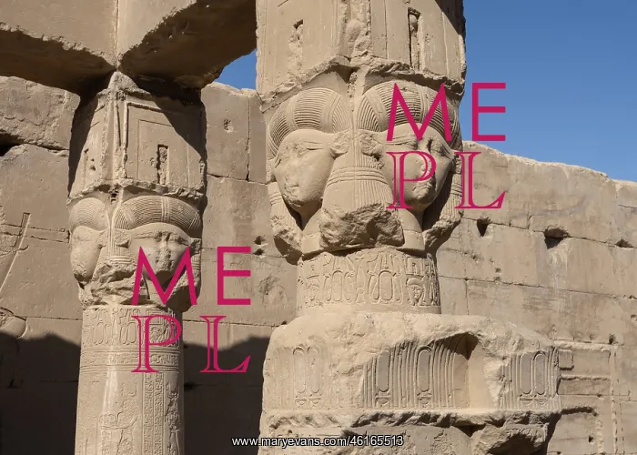 : Kiosk of Hathor - Dendera Complex : Kiosk of Hathor - Dendera Complex