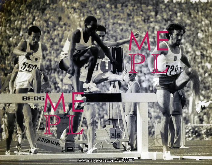 : Kip Keino. Sep. 5, 1972 - Munich, Germany - Kenyan runner KIP KEINO runs : Kip Keino. Sep. 5, 1972 - Munich, Germany - Kenyan runner KIP KEINO runs