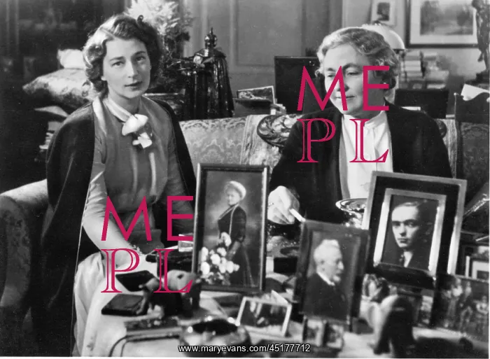 : Kira and Hermine of Prussia : Kira and Hermine of Prussia