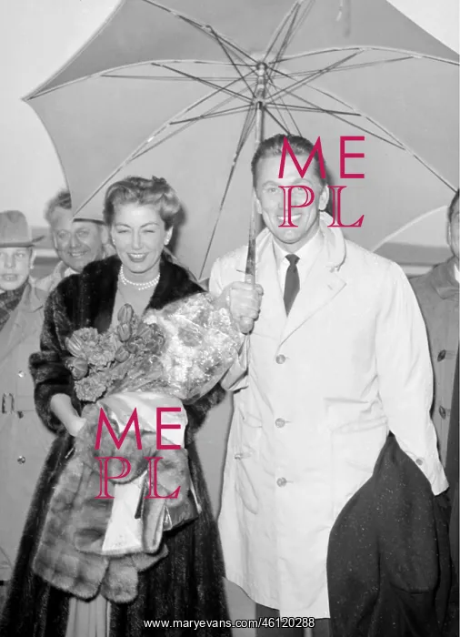 : Kirk and Anne Douglas in Vienna : Kirk and Anne Douglas in Vienna