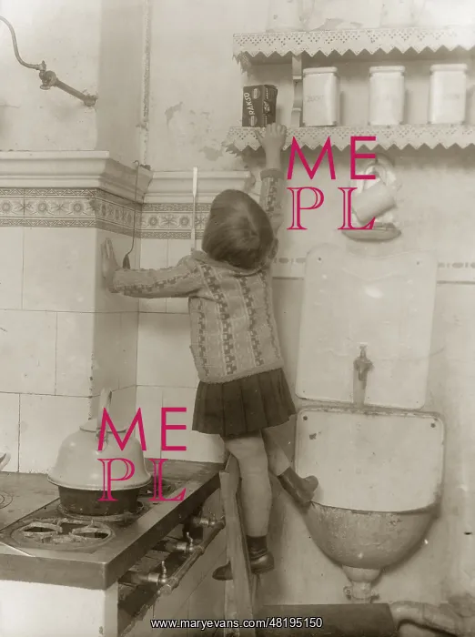 : Kitchen, 1927 : Kitchen, 1927