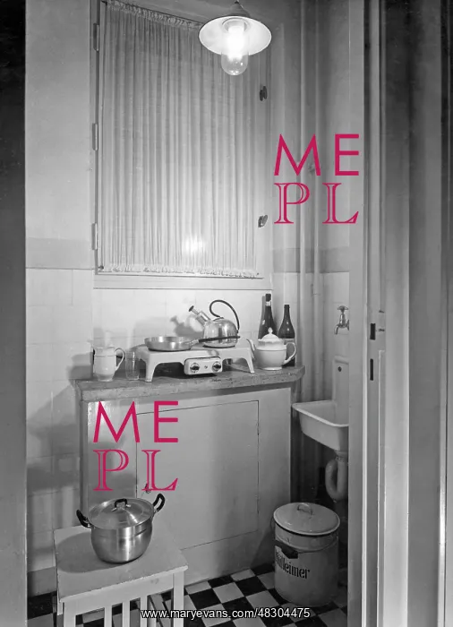 : Kitchen (undated picture) : Kitchen (undated picture)