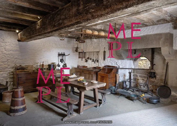 : Kitchen, Musee Jacques Cartier, Rotheneuf, Bretagne, France : Kitchen, Musee Jacques Cartier, Rotheneuf, Bretagne, France