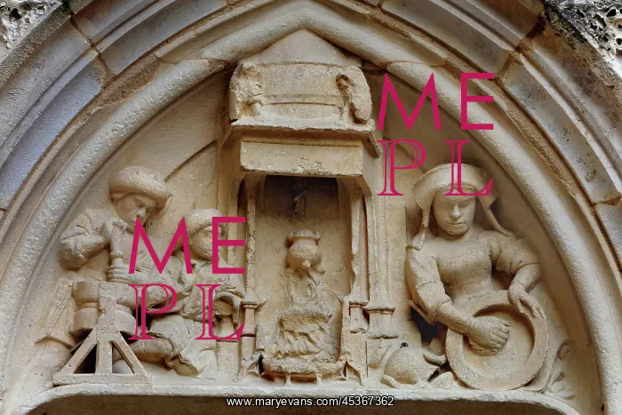 : Kitchen tympanum, Palais Jacques Coeur, Bourges, France : Kitchen tympanum, Palais Jacques Coeur, Bourges, France