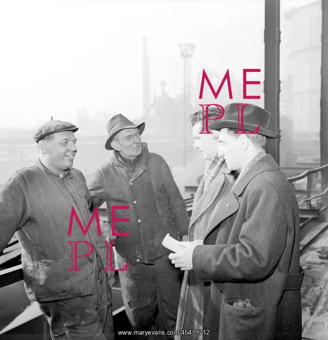 : Kladno steel foundry - workers : Kladno steel foundry - workers
