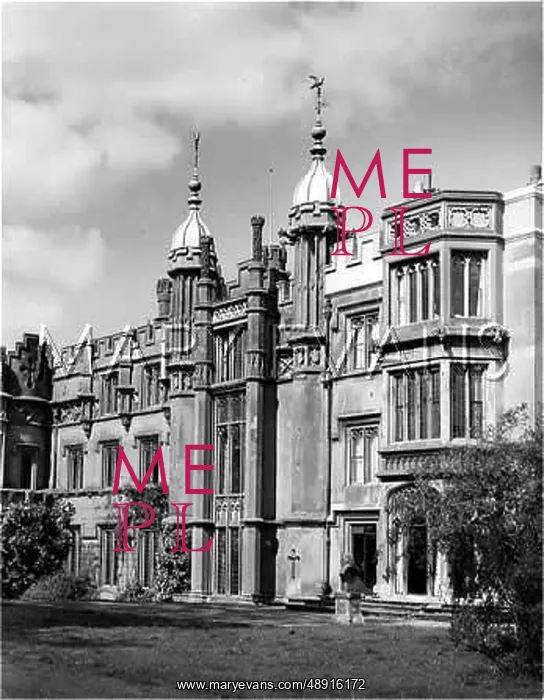  : KNEBWORTH HOUSE