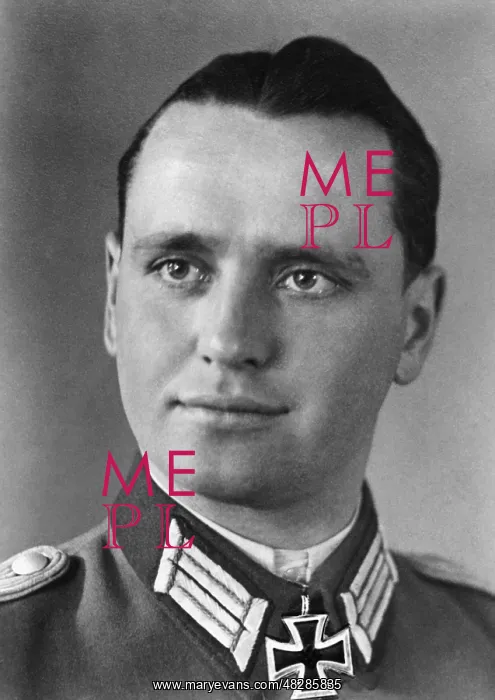 : Knight's Cross bearer Walter Elflein, 1943 : Knight's Cross bearer Walter Elflein, 1943