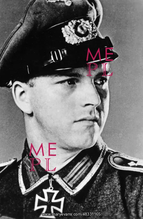 : Knight's Cross bearer Willi Hilss, 1941 : Knight's Cross bearer Willi Hilss, 1941