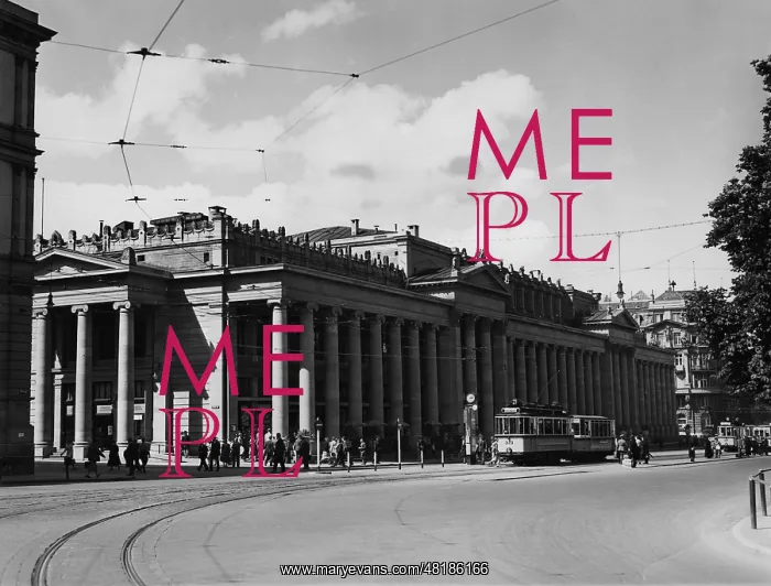 : The Koenigsbau at the Schlossplatz in Stuttgart, 1939 : The Koenigsbau at the Schlossplatz in Stuttgart, 1939