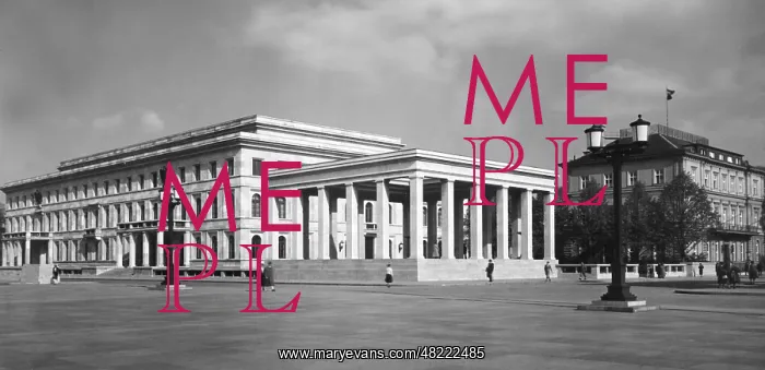 : The Koenigsplatz in Munich : The Koenigsplatz in Munich
