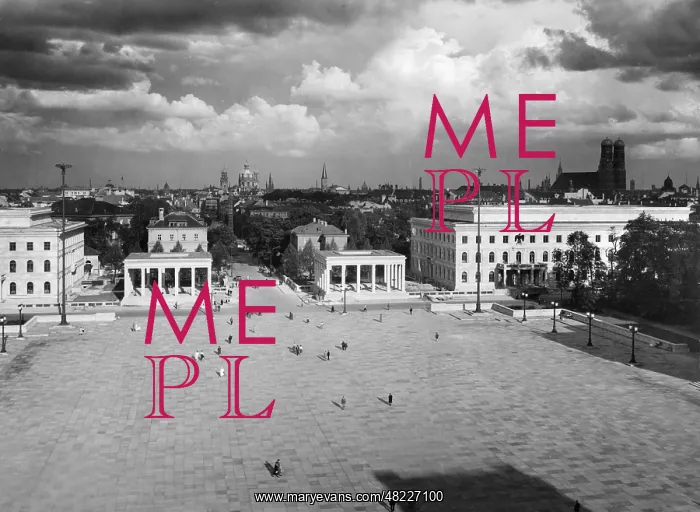 : The Koenigsplatz in Munich : The Koenigsplatz in Munich