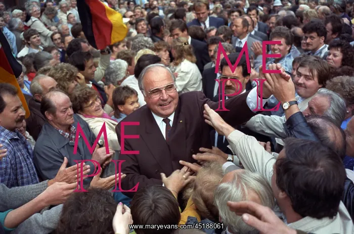 : Kohl at opening of Landtag election in Thuringia 1990 : Kohl at opening of Landtag election in Thuringia 1990