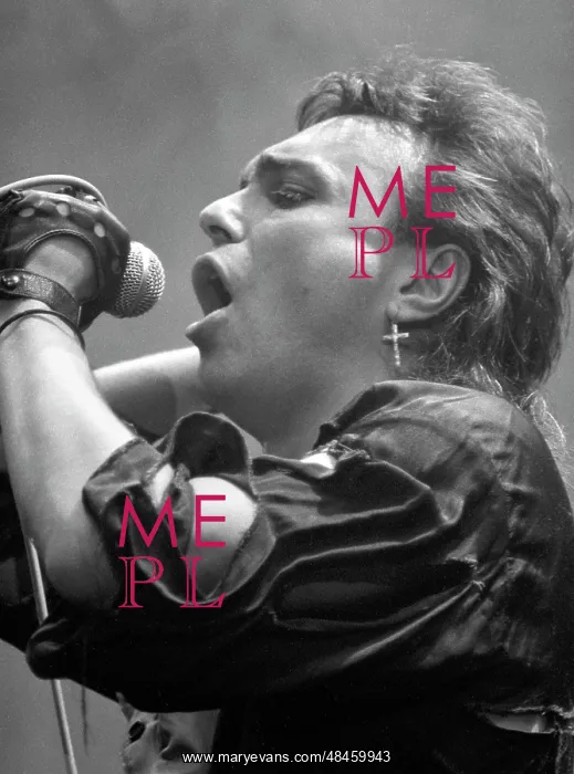 : Konstantin Kinchev performing, 1990 : Konstantin Kinchev performing, 1990