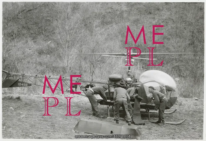 : Korean War - Sioux helicopter : Korean War - Sioux helicopter