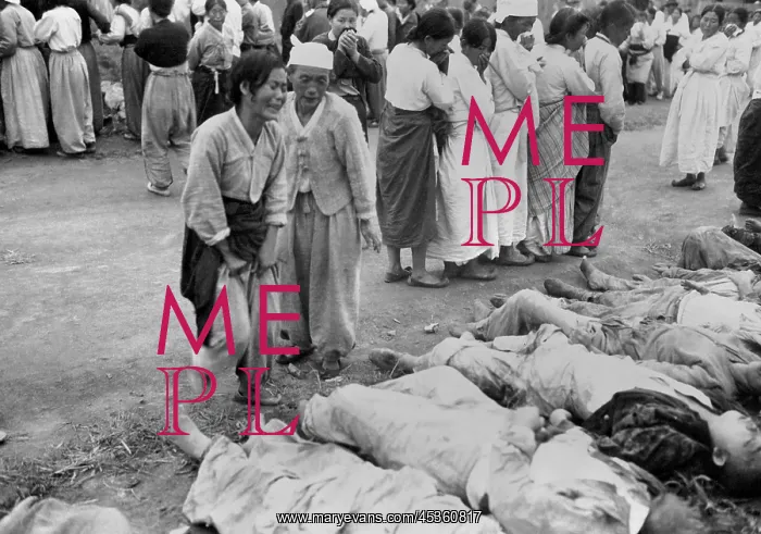 : Koreans from Hamhung identify bodies of political : Koreans from Hamhung identify bodies of political