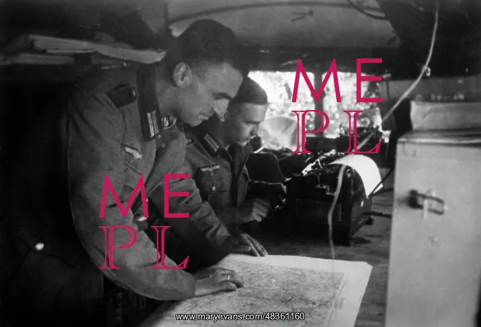 : Korpskartenstelle - Corps Map Unit on the Eastern Front : Korpskartenstelle - Corps Map Unit on the Eastern Front