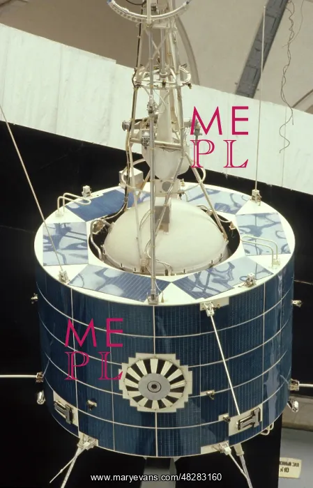 : Kosmos 381 satellite, 1982 : Kosmos 381 satellite, 1982