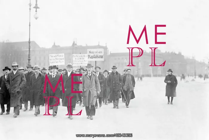 : KPD demonstration of the Berlin Tenants Association, 1920 : KPD demonstration of the Berlin Tenants Association, 1920