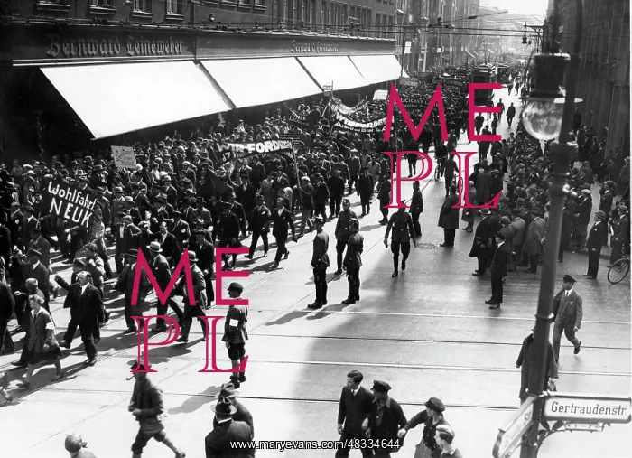 : KPD event in Berlin on May Day, 1930 : KPD event in Berlin on May Day, 1930