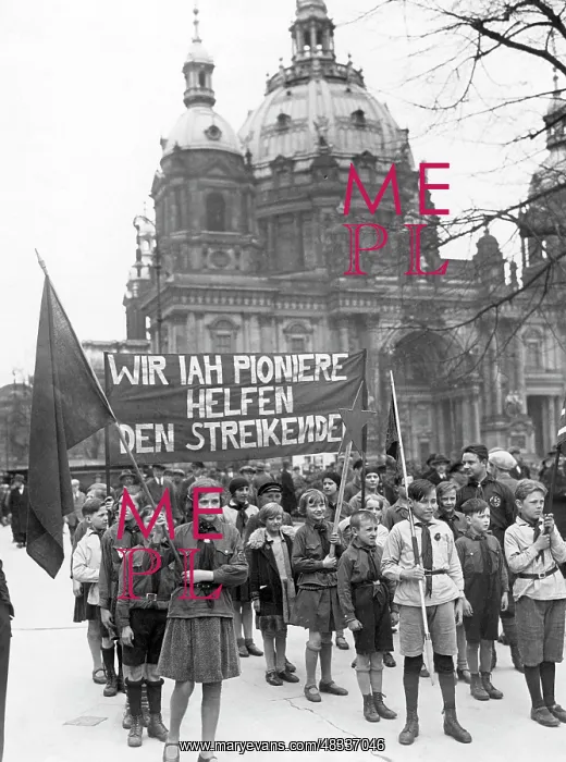: KPD event in Berlin's Lustgarten on May Day, 1931 : KPD event in Berlin's Lustgarten on May Day, 1931