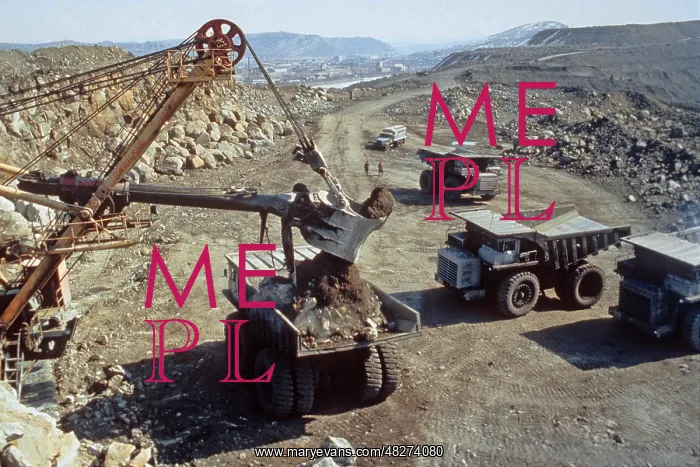 : Krasnogorsk open cast mine, 1981 : Krasnogorsk open cast mine, 1981