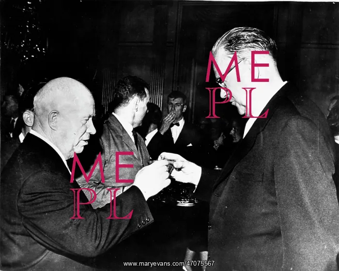 : Kruschev. KRUSCHEV : Kruschev. KRUSCHEV
