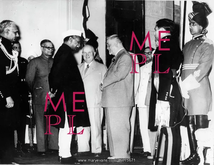 : Kruschev. KRUSCHEV : Kruschev. KRUSCHEV