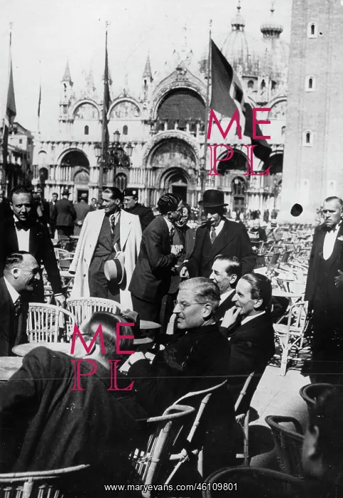 : Kurt Schuschnigg in Venice : Kurt Schuschnigg in Venice