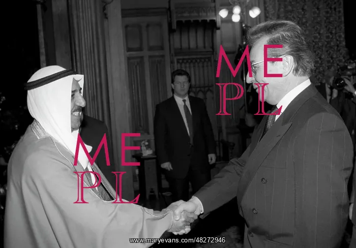 : Kuwait Foreign Minister Sheikh Sabah and Soviet : Kuwait Foreign Minister Sheikh Sabah and Soviet