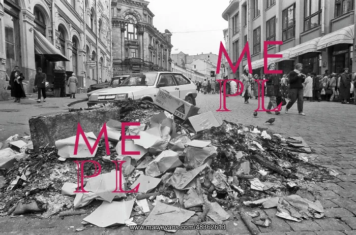 : Kuznetsky Most Street, 1993 : Kuznetsky Most Street, 1993