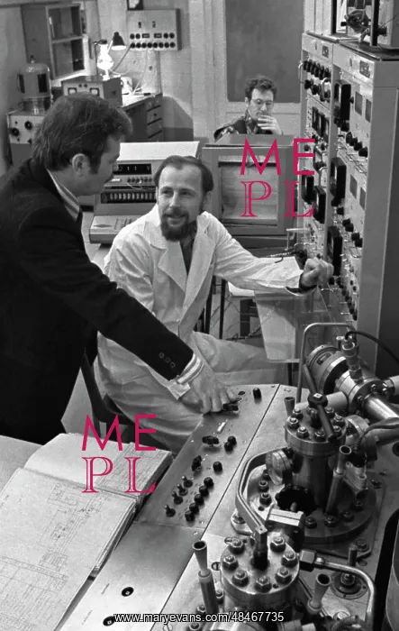 : Laboratory of Petrology and Geochemistry of Magmatic : Laboratory of Petrology and Geochemistry of Magmatic