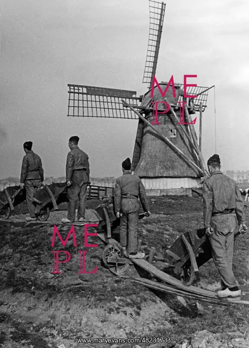 : Labour camp in Friesland 1942 : Labour camp in Friesland 1942