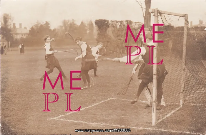  : Lacrosse action