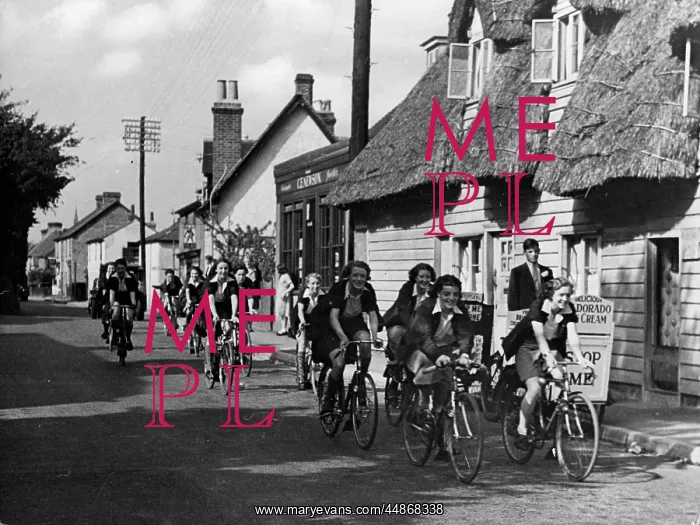 : LADIES CYCLING CLUB : LADIES CYCLING CLUB