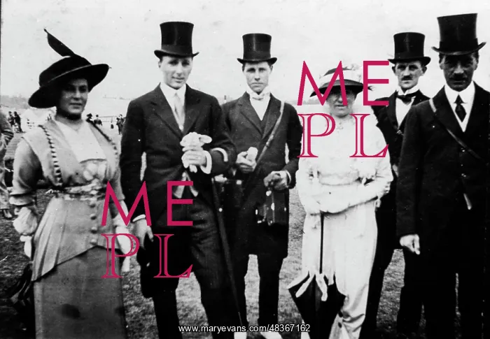  : Ladies and Gentleman, Derby races