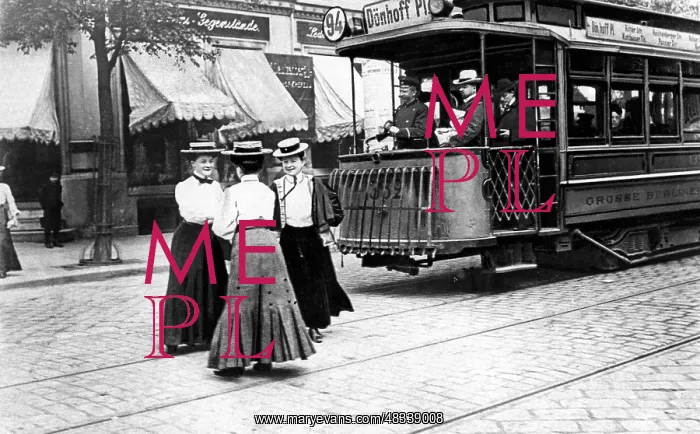 : Ladies in front of the tram, 1902 : Ladies in front of the tram, 1902