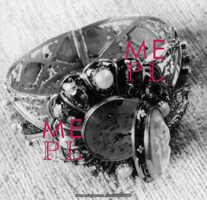  : Ladies wristwatch