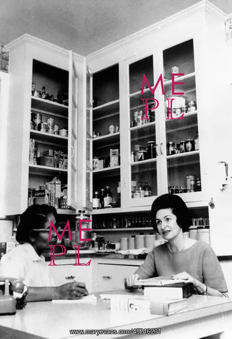 : Lady Bird Johnson, in the kitchen with her ? : Lady Bird Johnson, in the kitchen with her ?