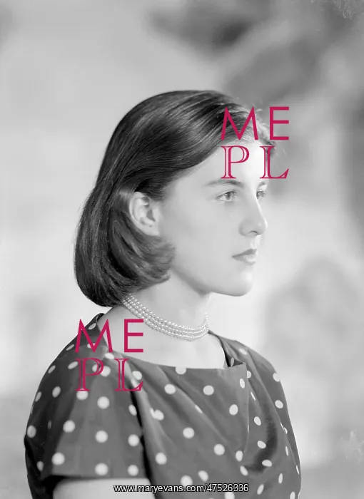  : Lady Clare Fielding