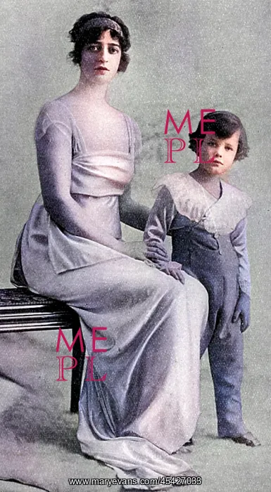 : Lady Drogheda and son, 1915 : Lady Drogheda and son, 1915