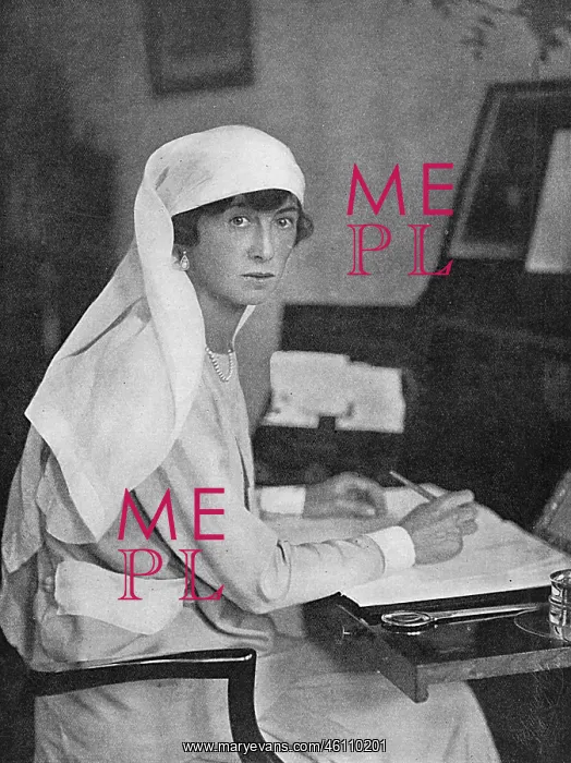 : Lady Furness as a war worker : Lady Furness as a war worker