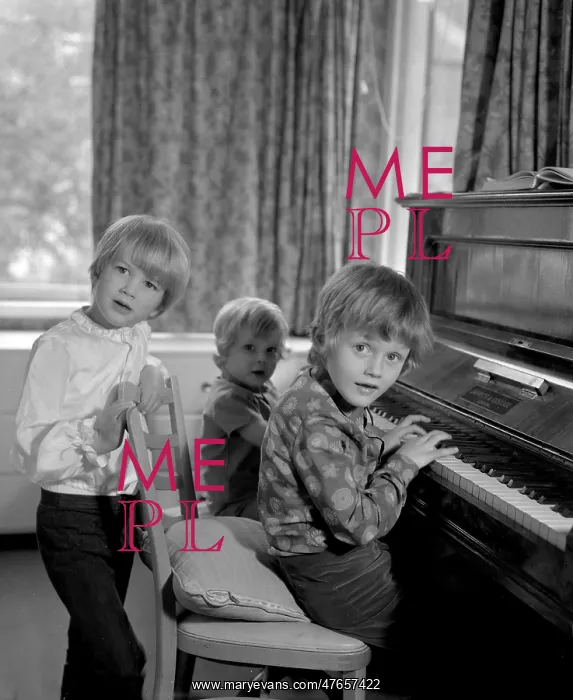 : Lady Gargoyle with children Hugh, Patrick and Alastair : Lady Gargoyle with children Hugh, Patrick and Alastair