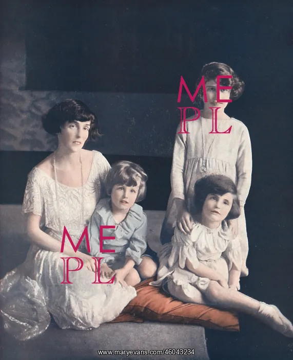 : Lady Glamis and children : Lady Glamis and children