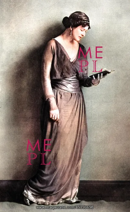 : Lady Glenconner, 1915 : Lady Glenconner, 1915