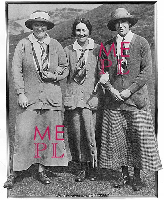 : Three lady golfers, 1914 : Three lady golfers, 1914