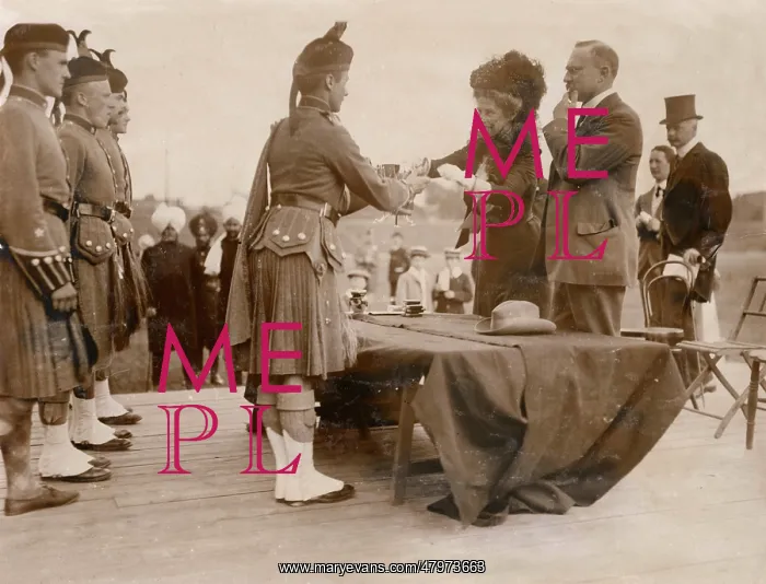 : Lady Harriet Lindsay presenting prizes : Lady Harriet Lindsay presenting prizes
