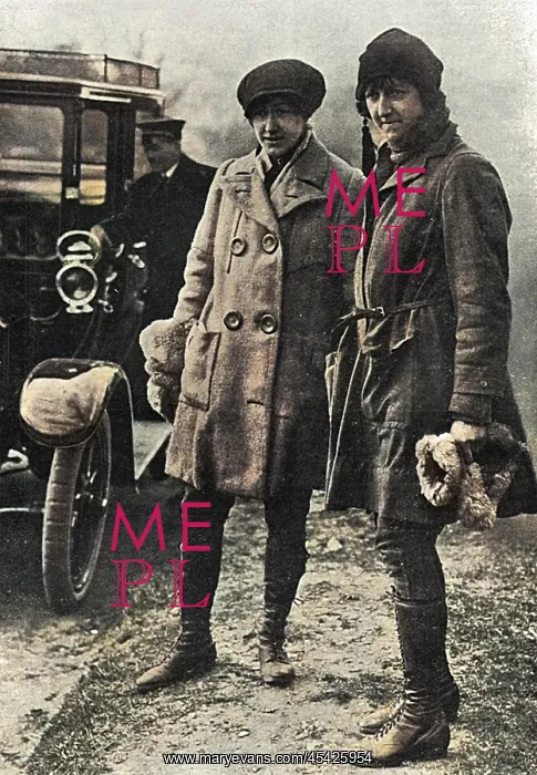 : Lady Motorists, 1916 : Lady Motorists, 1916