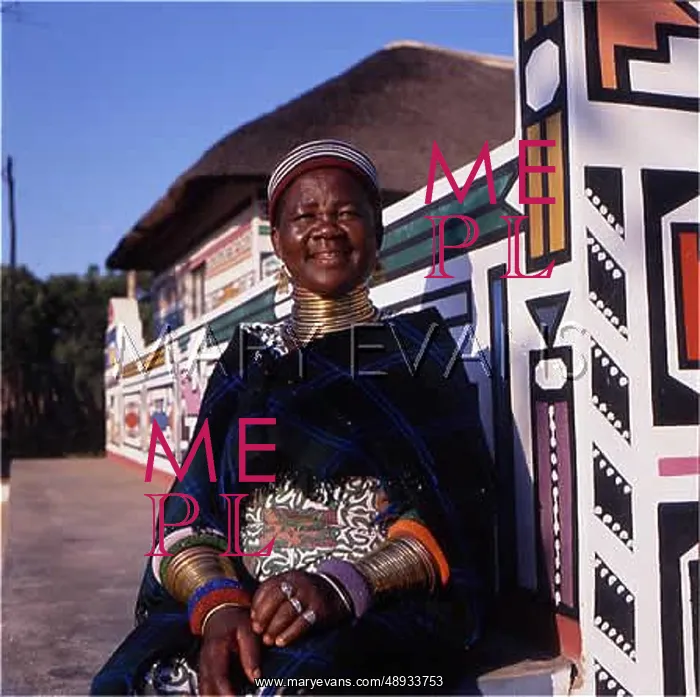 : LADY OF NDEBELE TRIBE : LADY OF NDEBELE TRIBE
