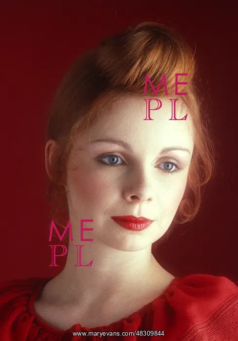 : Lalla Ward - English Actress and author : Lalla Ward - English Actress and author