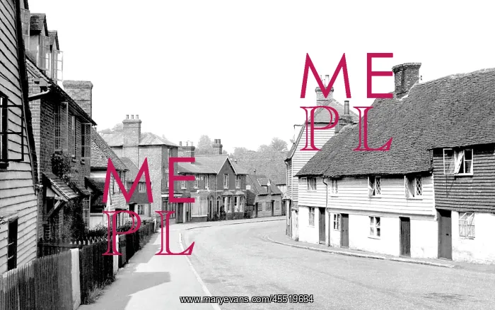  : Lamberhurst, the Village c1960